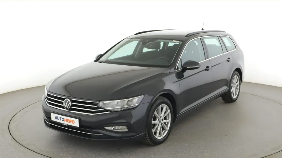 VOLKSWAGEN Passat -