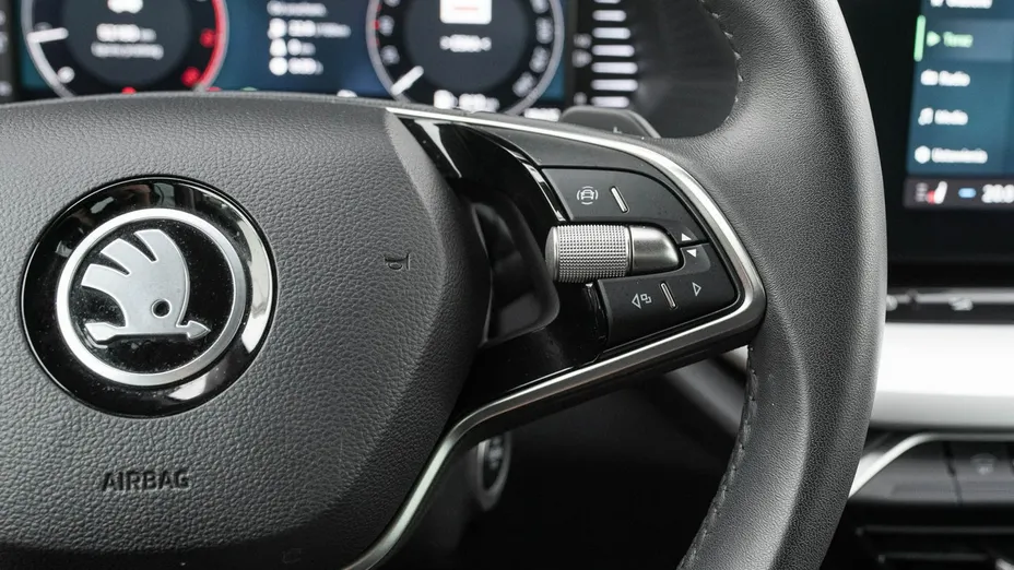 SKODA Octavia -