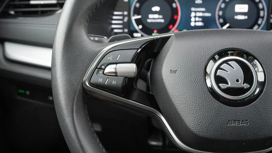 SKODA Octavia -