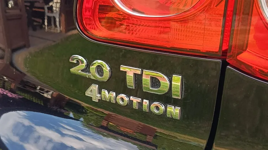 VOLKSWAGEN Tiguan -
