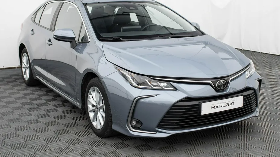 TOYOTA Corolla -