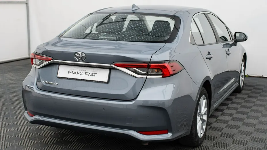 TOYOTA Corolla -