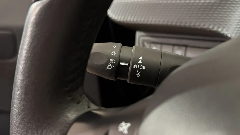 PEUGEOT 2008 -