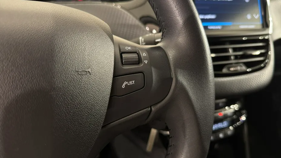PEUGEOT 2008 -