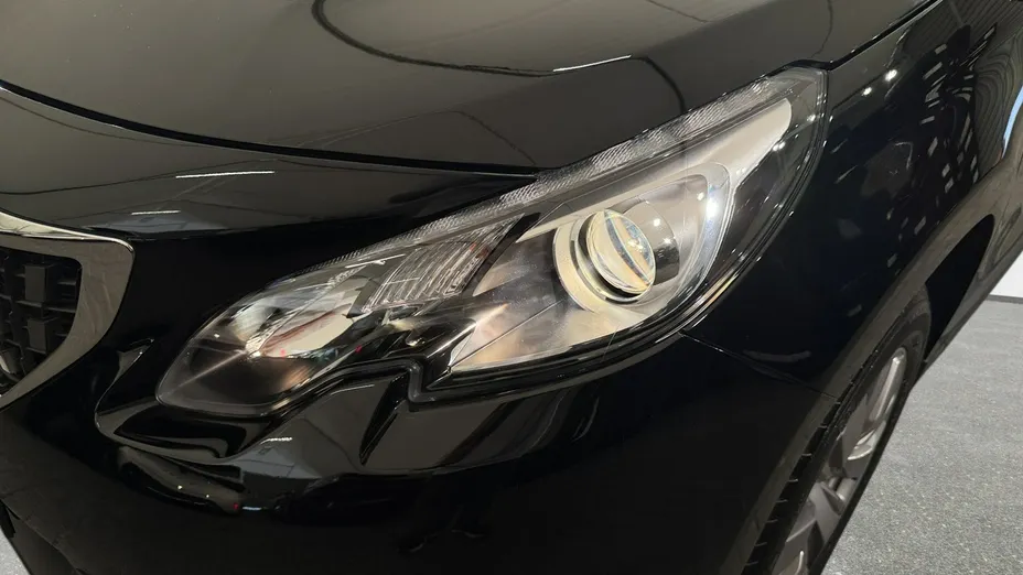 PEUGEOT 2008 -