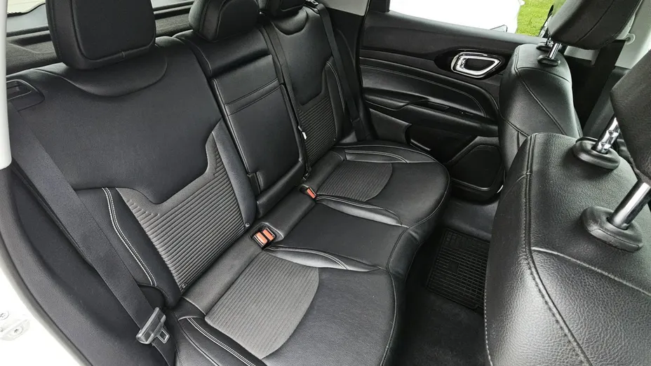 JEEP Compass -