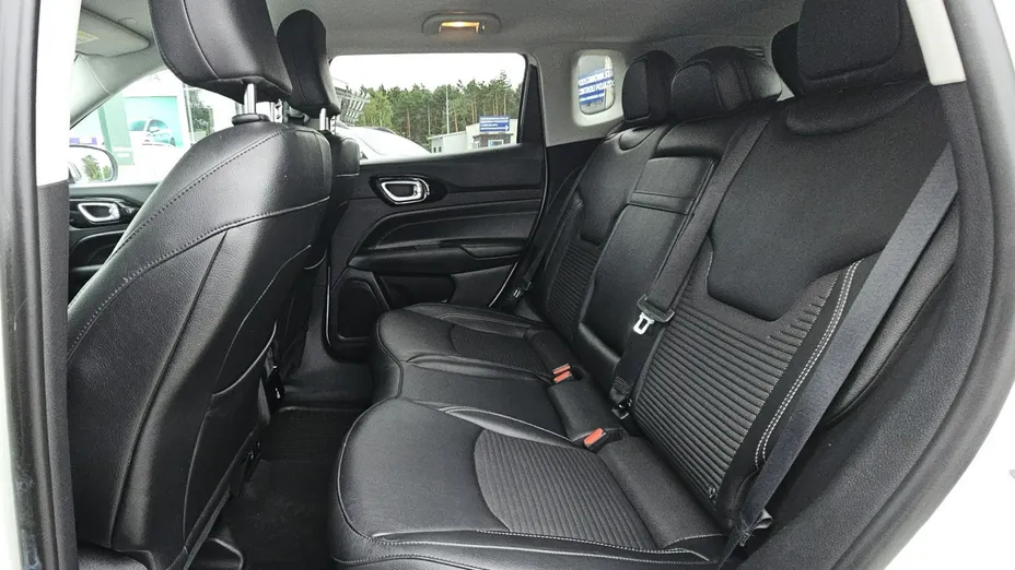 JEEP Compass -