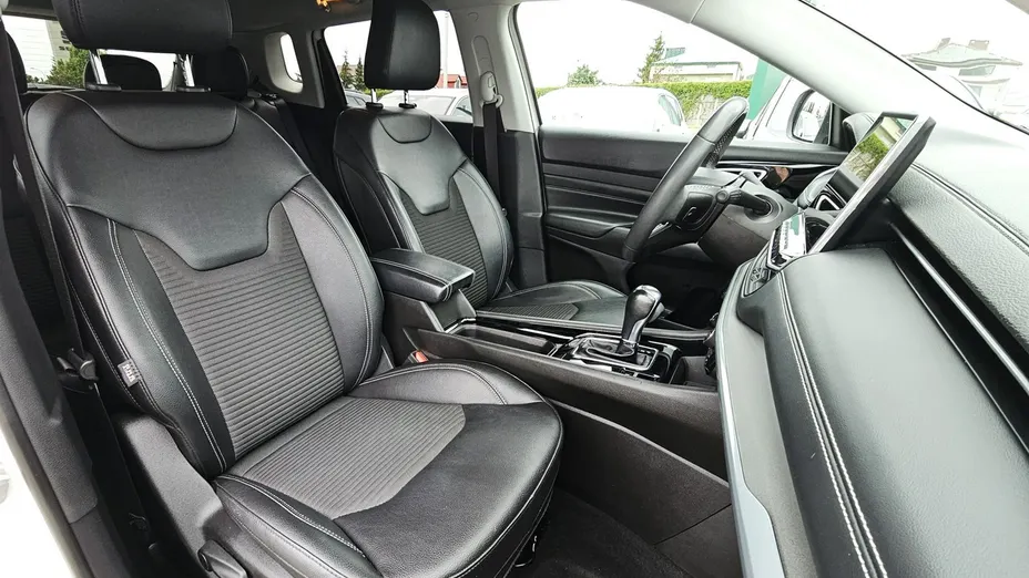 JEEP Compass -
