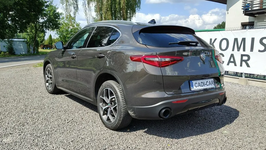 ALFA ROMEO Stelvio -