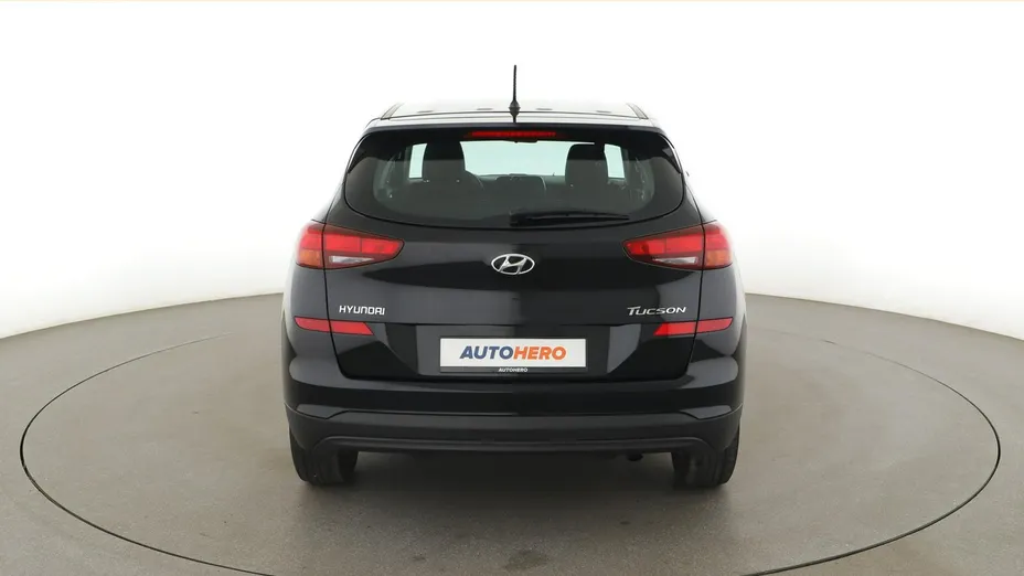 HYUNDAI Tucson -