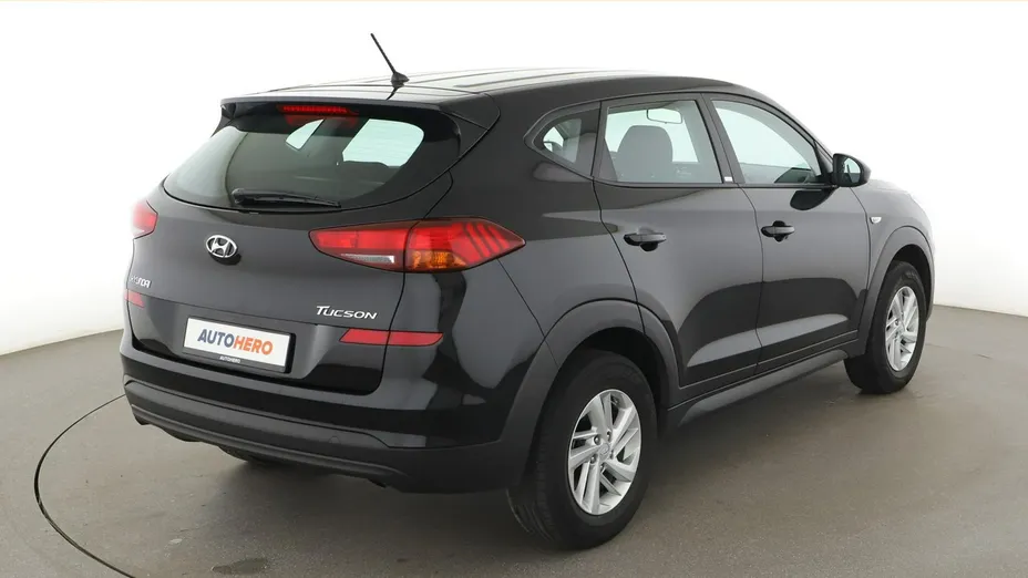 HYUNDAI Tucson -