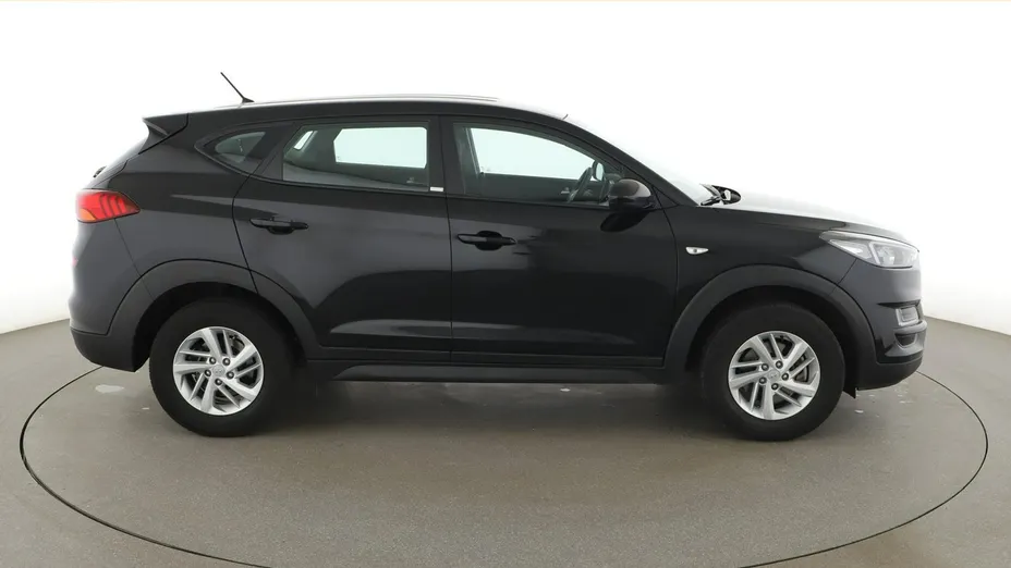 HYUNDAI Tucson -