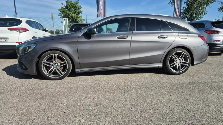 MERCEDES-BENZ CLA -