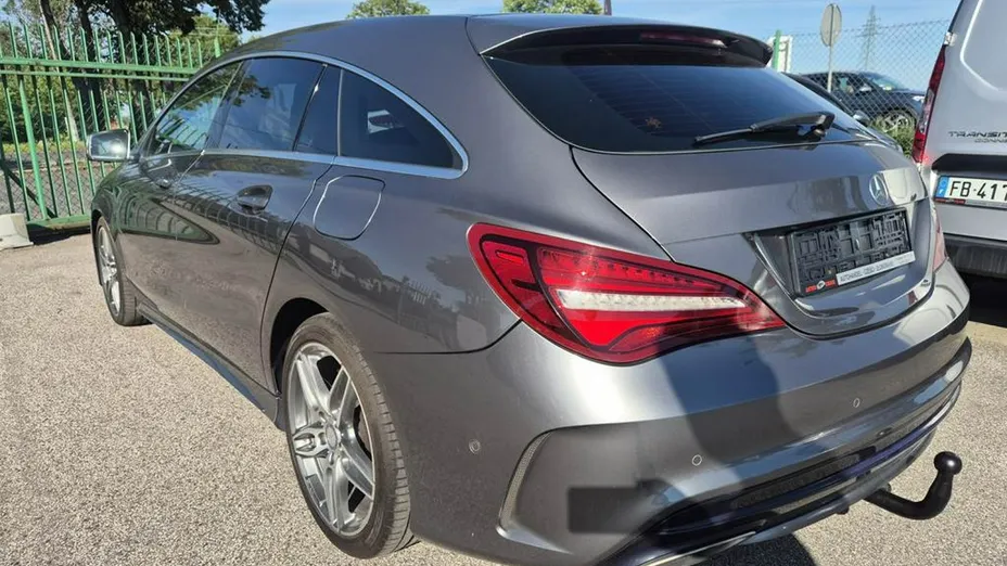 MERCEDES-BENZ CLA -