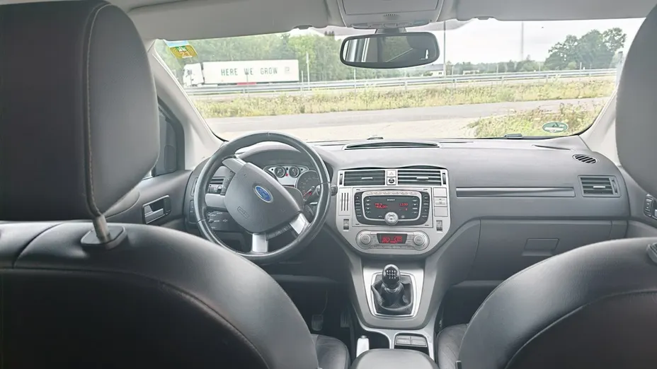 FORD Kuga -