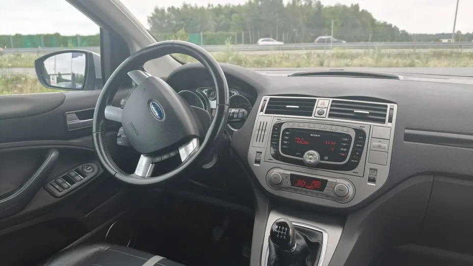 FORD Kuga -
