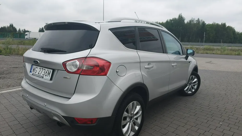 FORD Kuga -