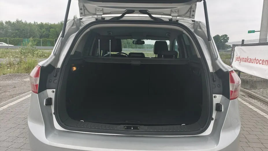 FORD Kuga -