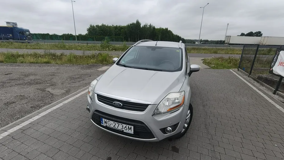 FORD Kuga -