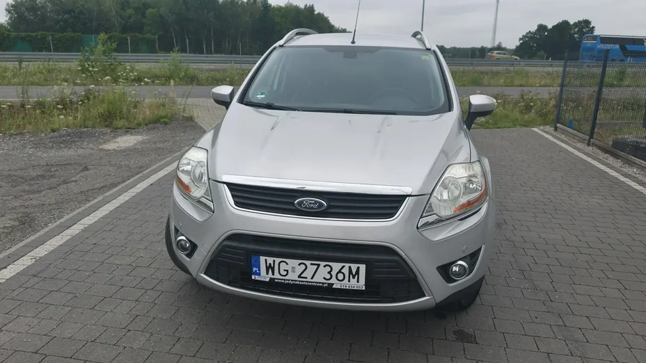 FORD Kuga -