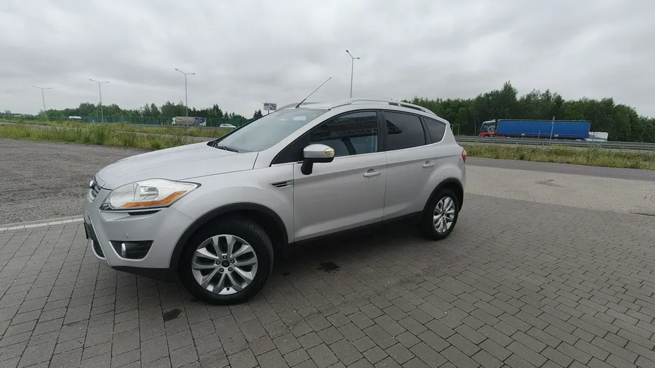 FORD Kuga -
