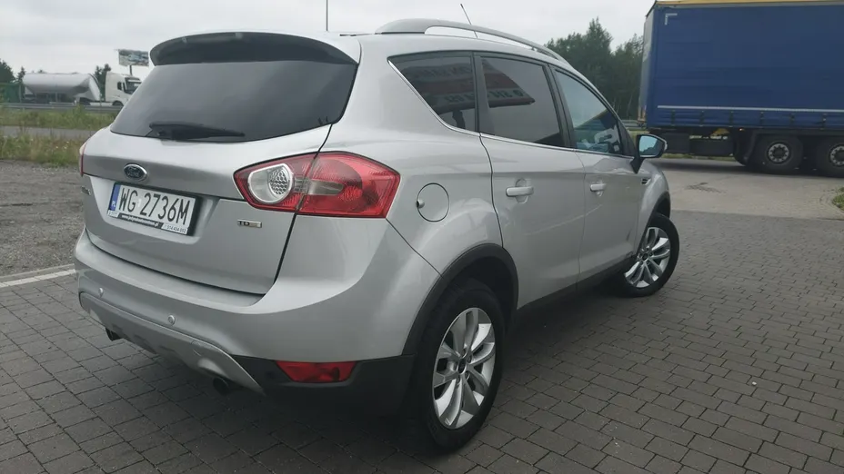 FORD Kuga -