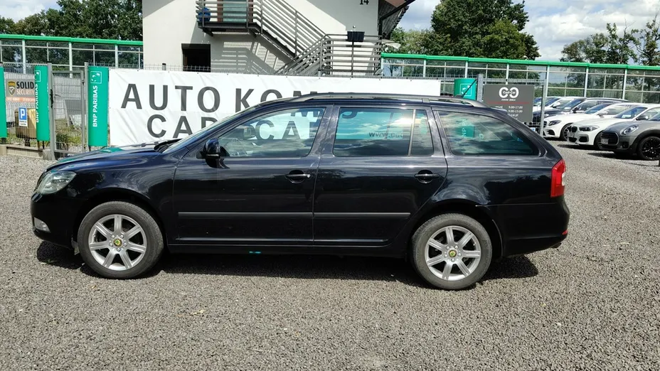 SKODA Octavia -