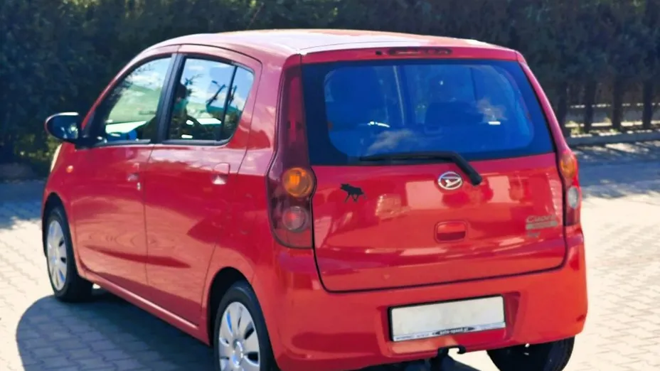 DAIHATSU Cuore -