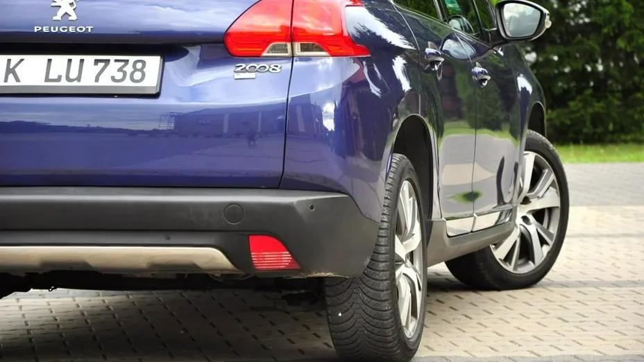 PEUGEOT 2008 -