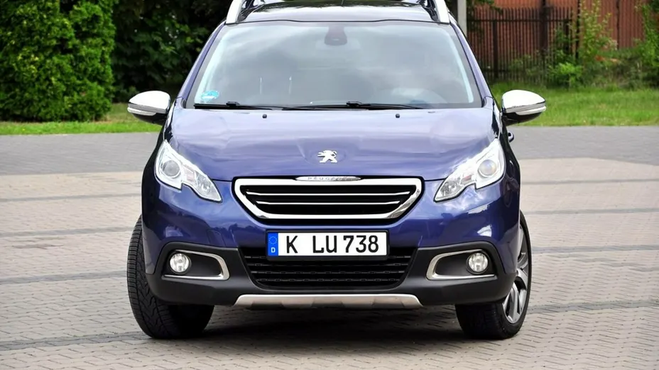 PEUGEOT 2008 -