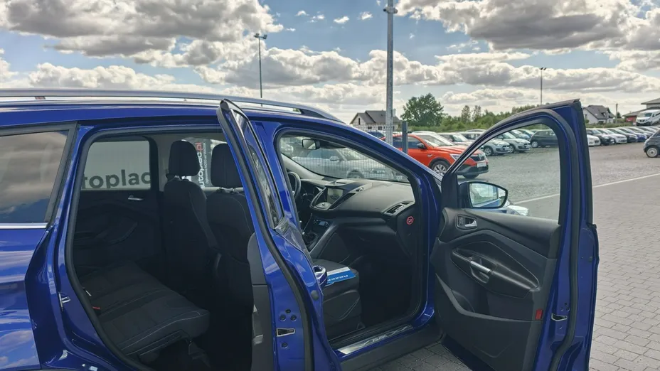 FORD Kuga -