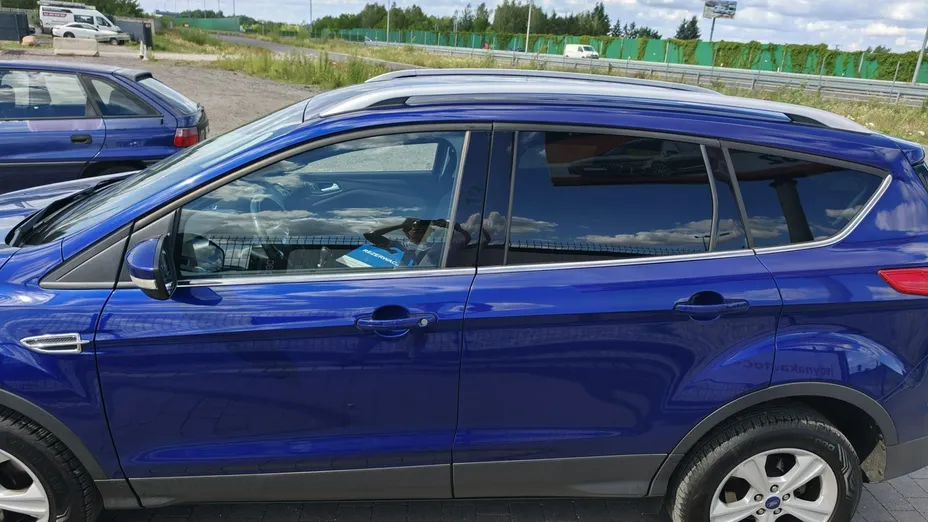 FORD Kuga -