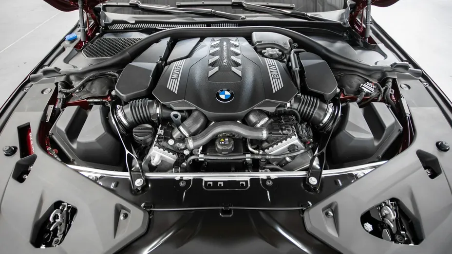BMW Seria 8 -