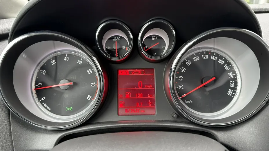 OPEL Astra -