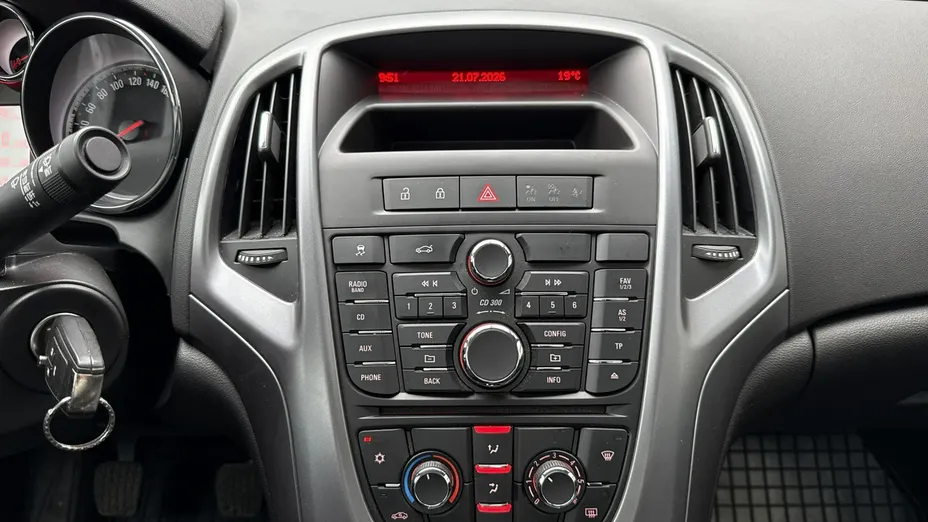 OPEL Astra -