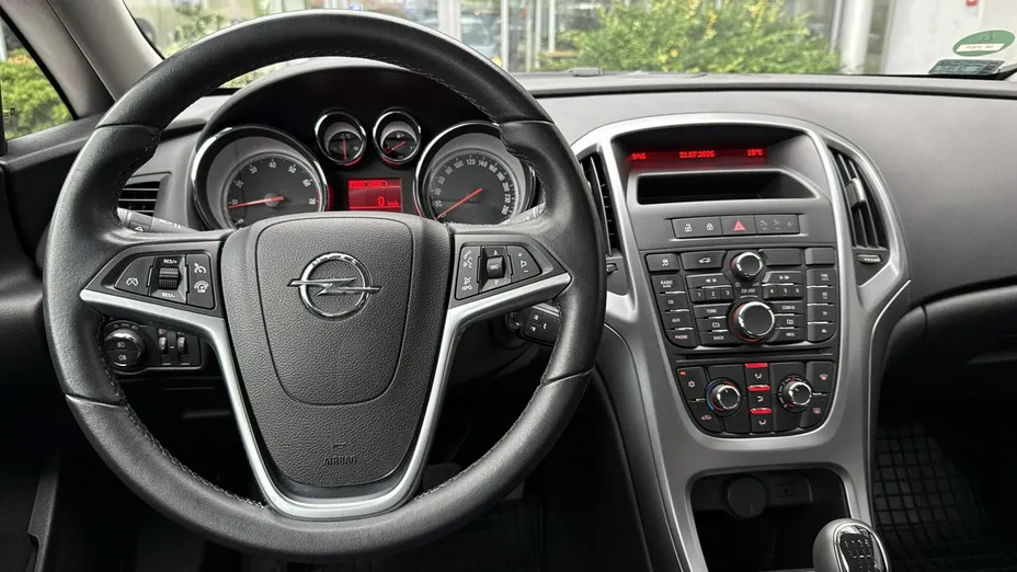 OPEL Astra -