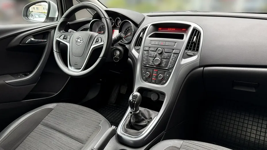 OPEL Astra -