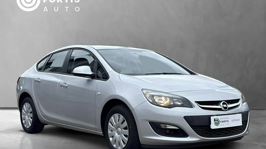 OPEL Astra -