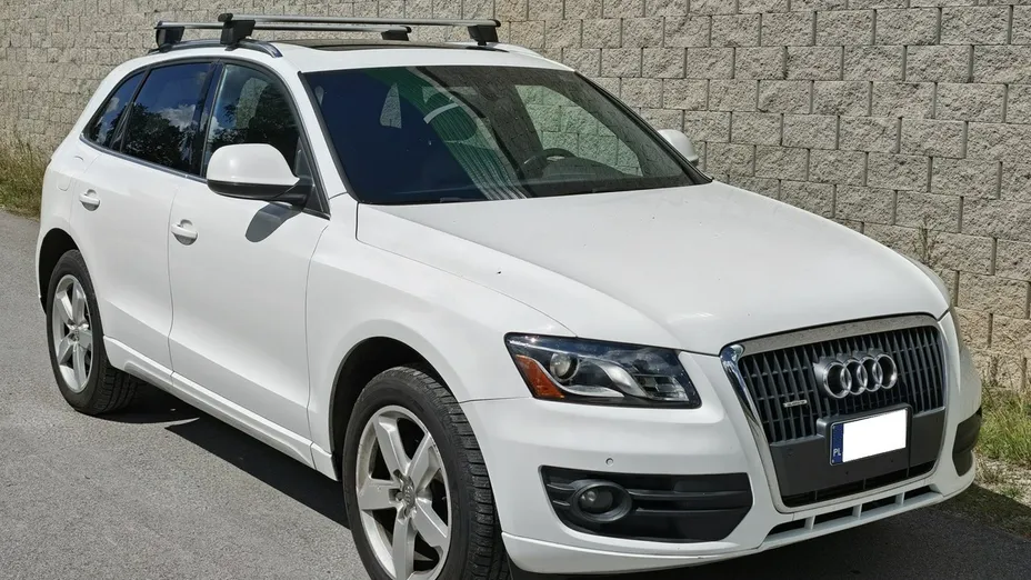 AUDI Q5 -