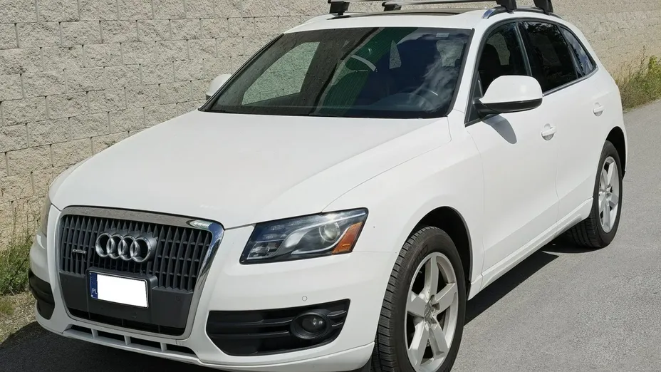 AUDI Q5 -