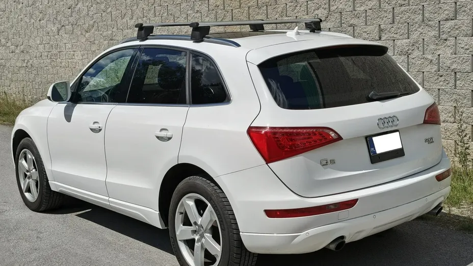 AUDI Q5 -