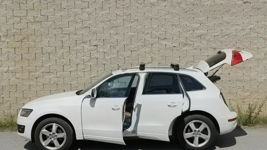 AUDI Q5 -