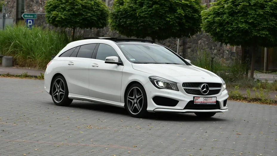 MERCEDES-BENZ CLA -