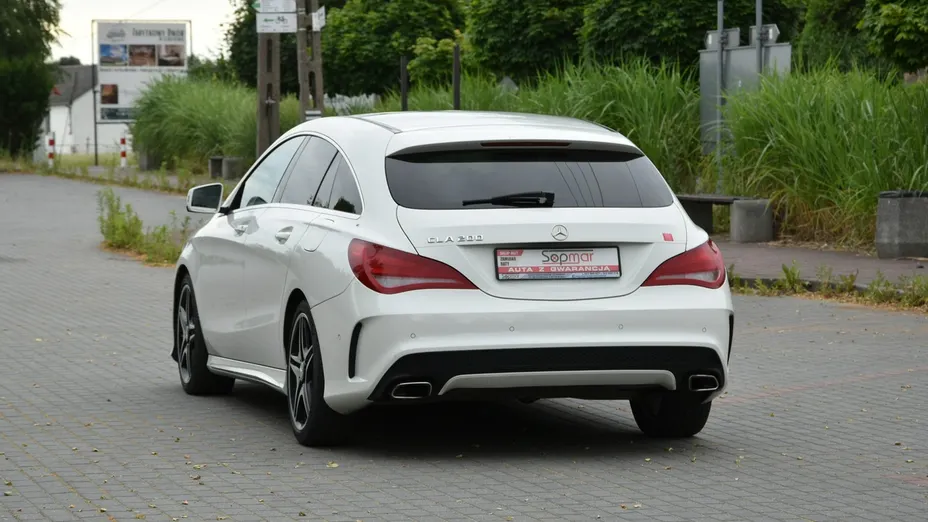 MERCEDES-BENZ CLA -
