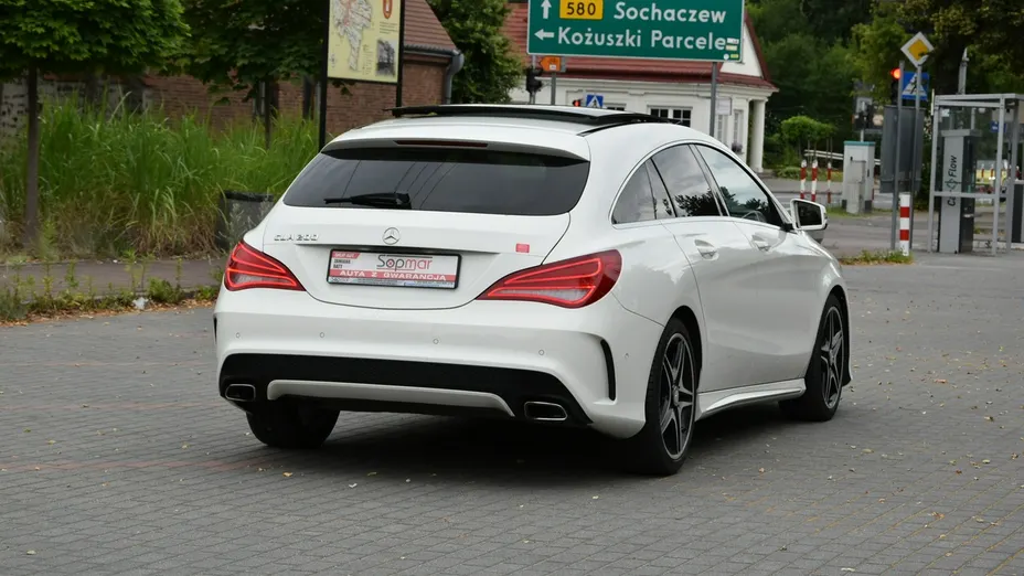 MERCEDES-BENZ CLA -