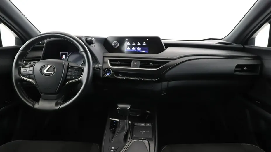 LEXUS UX -