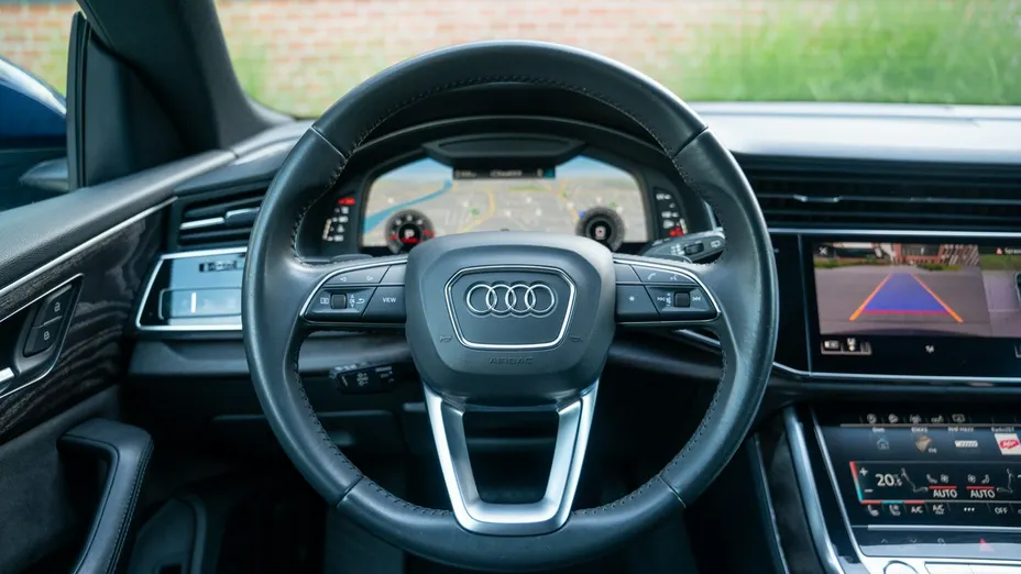 AUDI Q8 / E-Tron -