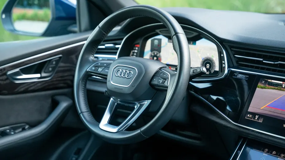 AUDI Q8 / E-Tron -