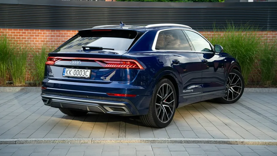AUDI Q8 / E-Tron -