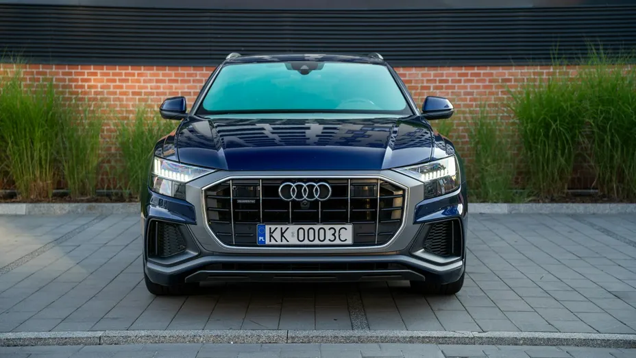 AUDI Q8 / E-Tron -